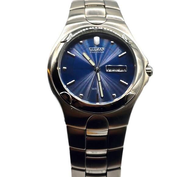 Spanish Date New Citizen Eco-Drive Watch Men Blue Dial E101-K17535 No Manual - Picture 7 of 16